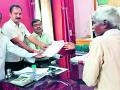 वनहक्कासाठी शेतकऱ्यांचे तहसीलदारांना साकडे - Marathi News | Farmers' tehsildars can be settled for their decision | Latest chandrapur News at Lokmat.com