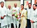 कुकडे यांनी घेतली पवार यांची सदिच्छा भेट - Marathi News | Kukade gifted a wishful greetings to Pawar | Latest gondia News at Lokmat.com