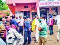 व्यापारी नगरपंचायतवर धडकले - Marathi News | Merchants hit the Nagar Panchayat | Latest gondia News at Lokmat.com