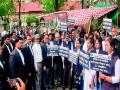 ई-फायलिंग बंद करण्यासाठी वकिलांचे आंदोलन - Marathi News | Lawyers' agitation to stop e-filing | Latest nagpur News at Lokmat.com