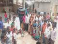 रांजणगावात शिवसेनेतर्फे मोफत पाणीपुरवठा - Marathi News | Free water supply by Shivsena at Ranjangaon | Latest chhatrapati-sambhajinagar News at Lokmat.com