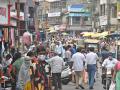 कोल्हापूरचे अर्थचक्र सुरू, तीन महिन्यांनी रस्ते बहरले - Marathi News | Kolhapur's economic cycle begins, roads flourish after three months | Latest kolhapur News at Lokmat.com