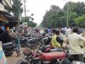 मालेगावी अनलॉकमुळे गर्दीत हरवले रस्ते - Marathi News | Roads lost in crowds due to unlock in Malegaon | Latest nashik News at Lokmat.com
