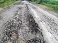 परभणी : दीड कोटीच्या रस्त्याची आठ महिन्यांत चाळणी - Marathi News | Parbhani: Eight months of sidewalk in the half-way road | Latest parabhani News at Lokmat.com
