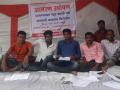 ग्रामपंचायतविरोधात युवकांचे उपोषण - Marathi News |  Youth fast against Gram Panchayat | Latest jalgaon News at Lokmat.com