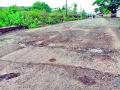 त्र्यंबकेश्वर-जव्हार फाटा रस्त्याची दुरवस्था - Marathi News | Poor condition of Trimbakeshwar-Jawahar Fata road | Latest nashik News at Lokmat.com