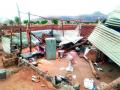 शेकडो घरांची पडझड - Marathi News | Hundreds of houses collapse | Latest nashik News at Lokmat.com