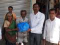 अभोण्यात गरजुंना किराणा वाटप - Marathi News | Distribution of groceries to the needy | Latest nashik News at Lokmat.com