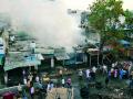 भीषण आगीत सात दुकाने जळून खाक - Marathi News | Seven shops were gutted in the blaze | Latest amravati News at Lokmat.com