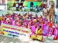 अंगणवाडी सेविकांचे जेलभरो - Marathi News | Jailbreak of Aanganwadi Sevikas | Latest nashik News at Lokmat.com