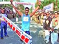 हरियाणाचा करण सिंग ‘मविप्र मॅरेथॉन’चा विजेता - Marathi News | Haryana's Karan Singh winner of 'MVP Marathon' | Latest nashik News at Lokmat.com