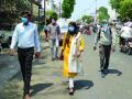 मलकापुरात महसूल व नगर परिषद प्रशासन उतरले रस्त्यावर - Marathi News | Revenue and Municipal Council administration took to the streets in Malkapur | Latest buldhana News at Lokmat.com