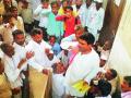 थकीत एफआरपीसाठी शेतकऱ्यांचे धरणे - Marathi News | Farmers to Tackle FRP | Latest chhatrapati-sambhajinagar News at Lokmat.com