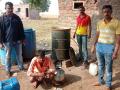 पारगाव जोगेश्वरी परिसरात अवैध हातभट्टी अड्ड्यावर धाड - Marathi News | Dare at illegal handicraft base in Pargaon Jogeshwari area | Latest beed News at Lokmat.com