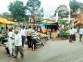 तळोधी ग्रामपंचायतीने पोलीस बंदोबस्तात हटविले अतिक्रमण - Marathi News | The police encroached on the Taloji Gram Panchayat by encroachment | Latest chandrapur News at Lokmat.com