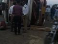 मुंबई महामार्गावर अपघातात ४ ठार ४० जखमी - Marathi News | Four killed, 40 injured in Mumbai road crash | Latest nashik News at Lokmat.com