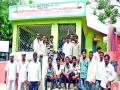 जामदरी शाळेला ठोकले कुलूप - Marathi News |  Locked in Jamadari school | Latest nashik News at Lokmat.com