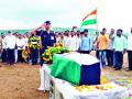 जवान मल्हारी लहिरे यांच्यावर शासकीय इतमामात अंत्यसंस्कार - Marathi News | Funeral of Jawahar Malhari Lahire in Government Etiquette | Latest nashik News at Lokmat.com