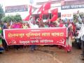 ‘लाल बावटा’ची निदर्शने - Marathi News | Demonstrations of 'Red Bawt' | Latest jalana News at Lokmat.com
