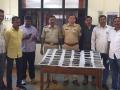नाशिकमध्ये मोबाईल चोरट्यांकडून अडीच लाखांचे मोबाईल जप्त - Marathi News | nashik,police,Two,lakh,mobile,seized | Latest maharashtra News at Lokmat.com
