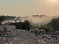 शिरवळमध्ये तीन महिन्यांपासून पेटतोय कचरा, पर्यावरणाची हानी - Marathi News | Garbage burning in Shirwal for three months, environmental damage | Latest satara News at Lokmat.com