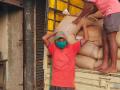 CoronaVirus Lockdown : जिल्ह्यात पाच लाख रेशन कार्डधारकांना धान्य वाटप - Marathi News | Distribution of food grains to five lakh ration card holders in the district | Latest kolhapur News at Lokmat.com