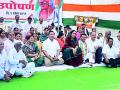 शांतता, सलोख्यासाठी काँग्रेसचे लाक्षणिक उपोषण - Marathi News | The symbolic fasting of the Congress for peace and harmony | Latest amravati News at Lokmat.com