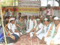 महागाईविरोधात बीडमध्ये काँग्रेसचे उपोषण - Marathi News | Congress fasting in Beed against inflation | Latest beed News at Lokmat.com