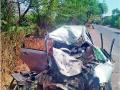 ट्रकच्या धडकेने कारचालक ठार - Marathi News | The driver of the truck was killed | Latest nashik News at Lokmat.com