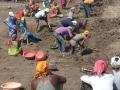 जालना जिल्ह्यात रोहयोच्या ७१४ कामांवर तेरा हजार मजूर - Marathi News | Thirteen thousand labours for 714 works of EGS in Jalna district | Latest jalana News at Lokmat.com