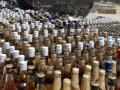 सव्वा नऊ लाखाची दारू जप्त - Marathi News | Nine lakh liquor seized in all | Latest nandurbar News at Lokmat.com