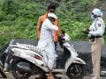 शहाद्यात ७० दुचाकीस्वारांवर दंडात्मक कारवाई - Marathi News | Punitive action against 70 two-wheelers in Shahada | Latest nandurbar News at Lokmat.com