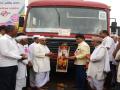 धुळ्याहून पंढरपुरला जाणाऱ्या पहिल्या बसचे पूजन - Marathi News | The worship of the first bus from Dhundi to Pandharpur | Latest dhule News at Lokmat.com