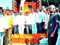 पांढुर्ली उपबाजारात टमाटे लिलावाचा शुभारंभ - Marathi News | Launches tomato auction in Whiteley submarket | Latest nashik News at Lokmat.com