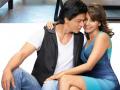 अखेर ‘बेगम’ गौरीने शाहरूख खानला दिली परवानगी! - Marathi News | shahrukh khan shared picture with wife gauri khan on instagram after her permission | Latest filmy News at Lokmat.com