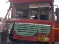 बस-आयशर अपघात एक ठार, २३ जखमी - Marathi News | Bus-Eicester accident killed one, 23 injured | Latest dhule News at Lokmat.com