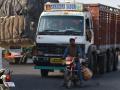 वाळू वाहतुकीचे महिनाभरात चार बळी - Marathi News | Four victims of sand transport a month | Latest nandurbar News at Lokmat.com