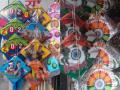 पतंगोत्सवासाठी बाजारपेठेत उलाढाल वाढली - Marathi News | The market for kite festival is booming | Latest nandurbar News at Lokmat.com