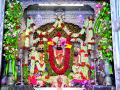 सामान्यांच्या पुष्पवर्षावासह जल्लोषात पुन्हा राम जन्मला - Marathi News | Ram was born again in Jallosha with the flower show of common people | Latest nashik News at Lokmat.com
