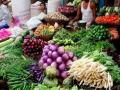 दिंडोरी तालुक्यात रानभाज्यांना ग्राहकांची पसंती - Marathi News | Consumer preference for legumes in Dindori taluka | Latest nashik News at Lokmat.com