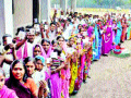 Lok Sabha Election महिला मतदारांचे मतदान उमेदवारांसाठी ठरणार निर्णायक! - Marathi News | Voter turnout for women voters! | Latest sangli News at Lokmat.com