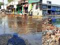 जलवाहिनी फुटली; पाण्याचा अपव्यय - Marathi News | Water Pipe line Burst; Wastage of water | Latest vardha News at Lokmat.com