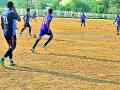 अकोला संघाला फुटबॉलचे विजेतेपद - Marathi News | Akola team wins football title | Latest yavatmal News at Lokmat.com