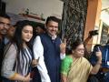 Lok Sabha Election 2019; मुख्यमंत्री देवेंद्र फडणवीस यांनी आई व पत्नीसोबत केले मतदान - Marathi News | Lok Sabha Election 2019; Chief Minister Devendra Fadnavis voted with mother and wife | Latest nagpur News at Lokmat.com