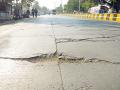 नागपुरातील सिमेंट रस्ते ५० वर्षे टिकतील का ? वर्षभरातच भेगा - Marathi News | Will cement roads long lasting in Nagpur for 50 years? Within a year cracked on the road | Latest nagpur News at Lokmat.com