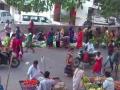 निफाडला भाजीपाला खरेदीसाठी गर्दी - Marathi News | Crowd to buy Nifadla vegetables | Latest nashik News at Lokmat.com