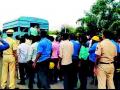 आंदोलनकर्त्या दीडशे कामगारांना अटक - Marathi News | The agitators arrested about 150 workers | Latest chandrapur News at Lokmat.com