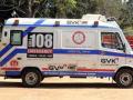 कोरोना रुग्णांना रुग्णवाहिकेची प्रतीक्षा - Marathi News | Corona patients wait for an ambulance | Latest nandurbar News at Lokmat.com