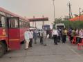 पिंपळगाव टोलनाक्यावर प्रवाशांची तपासणी - Marathi News |  Passenger inspection at Pimpalgaon toll plaza | Latest nashik News at Lokmat.com