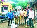 तळवाडेदिगर गाव अर्धे अंधारात, नागरिकांची गैरसोय - Marathi News | Talwadigar village half dark, disadvantage of the citizens | Latest nashik News at Lokmat.com